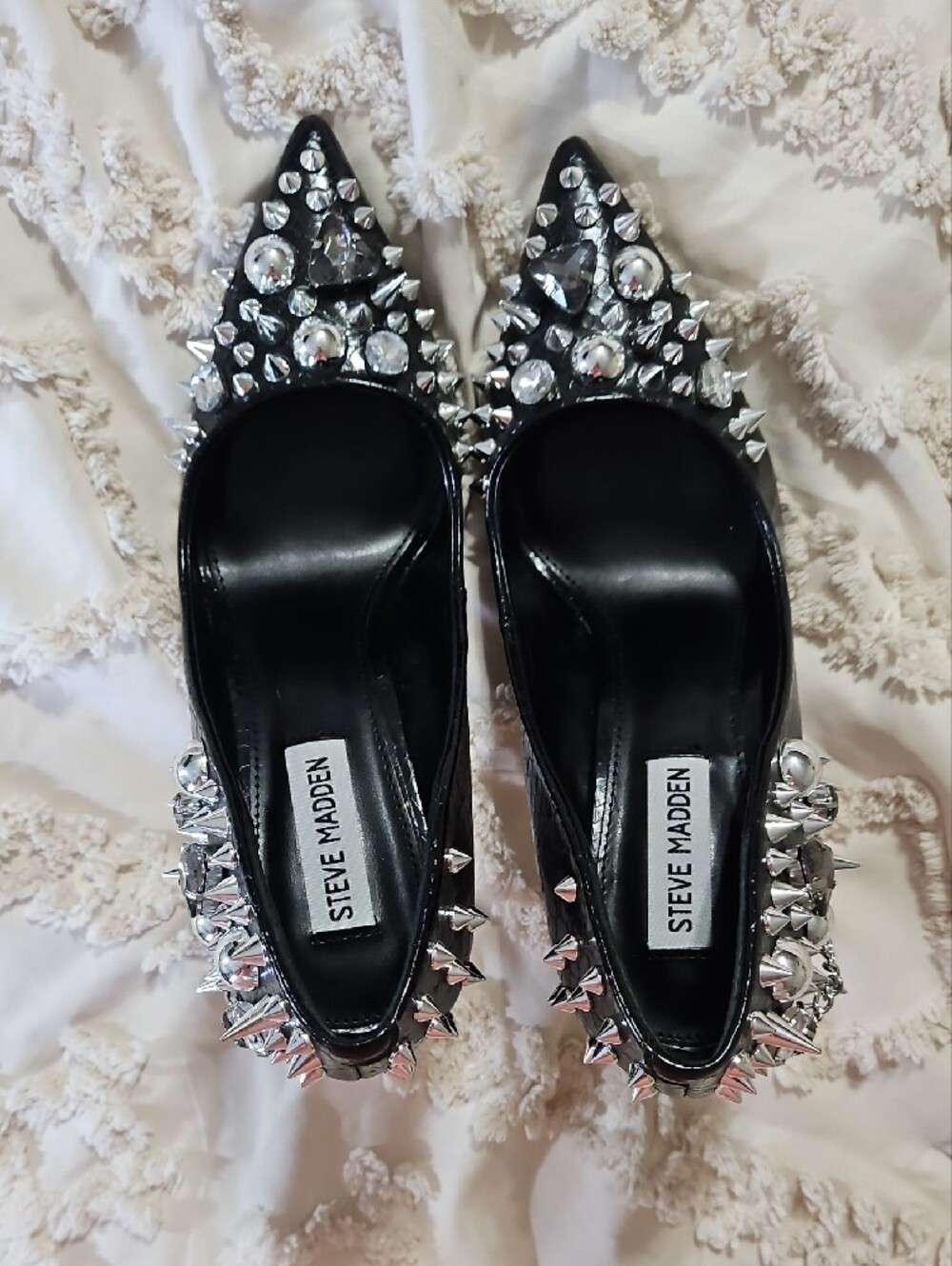Steve Madden Black Veronicka Silver Studded Pointed Top Pump - Picture 6 of 8